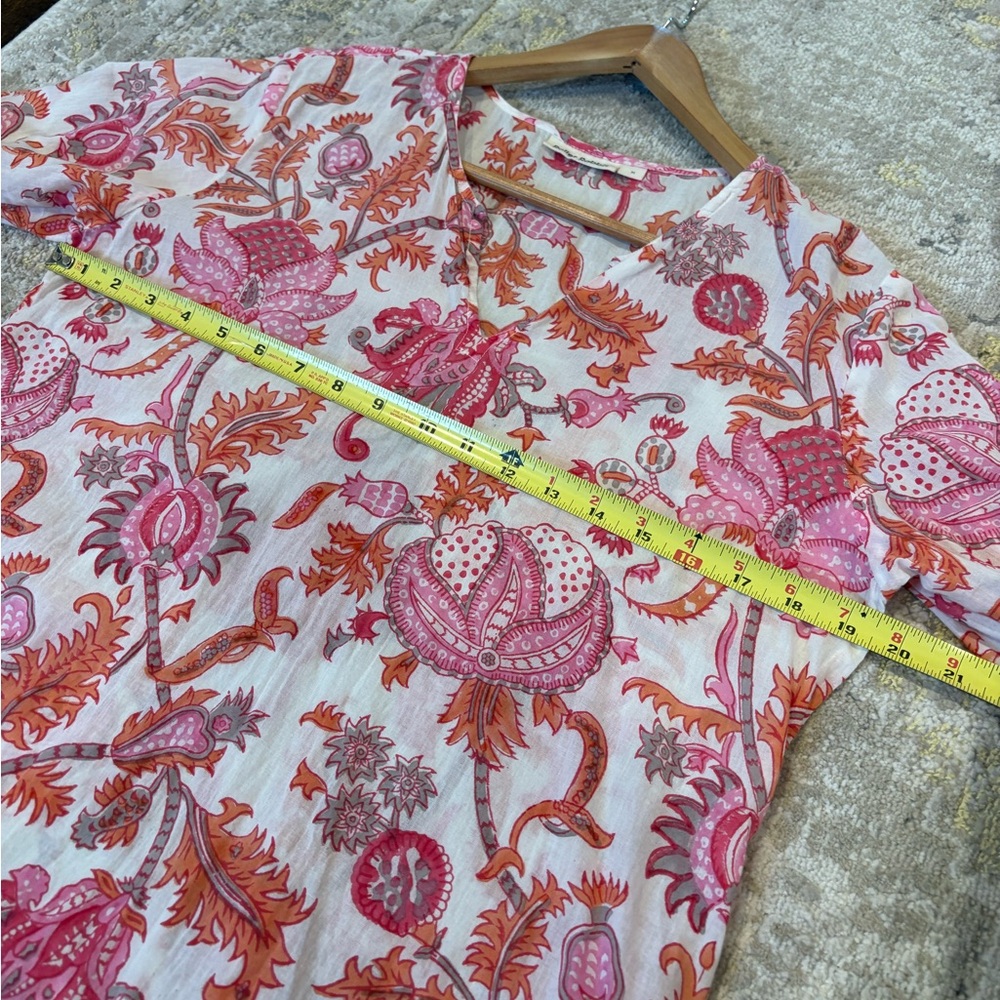 Roller Rabbit Amanda Block Print Tunic Top - Picture 9 of 10
